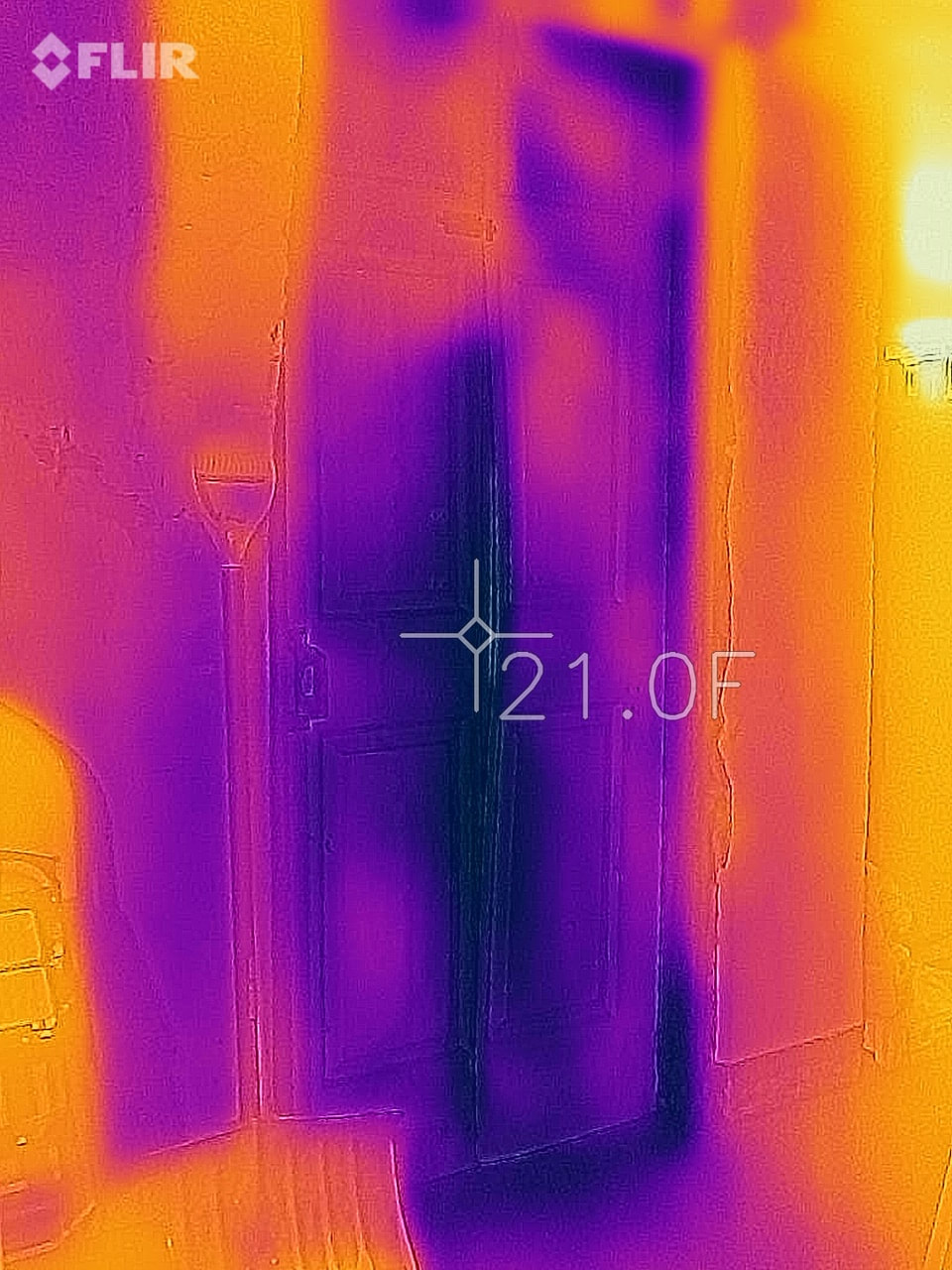 Thermal Image of Bulkhead Door
